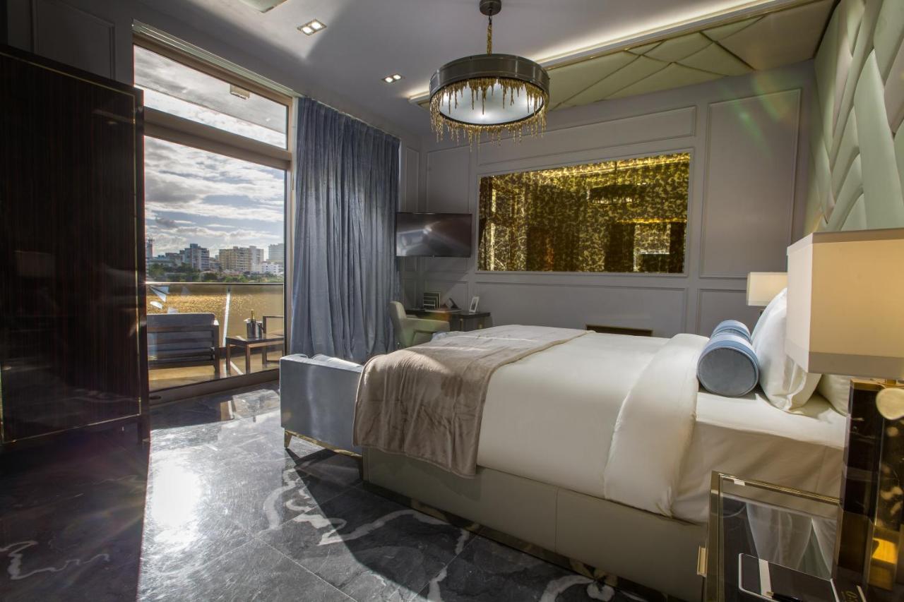 O:Lv Fifty Five Hotel - Adults Only San Juan Bagian luar foto