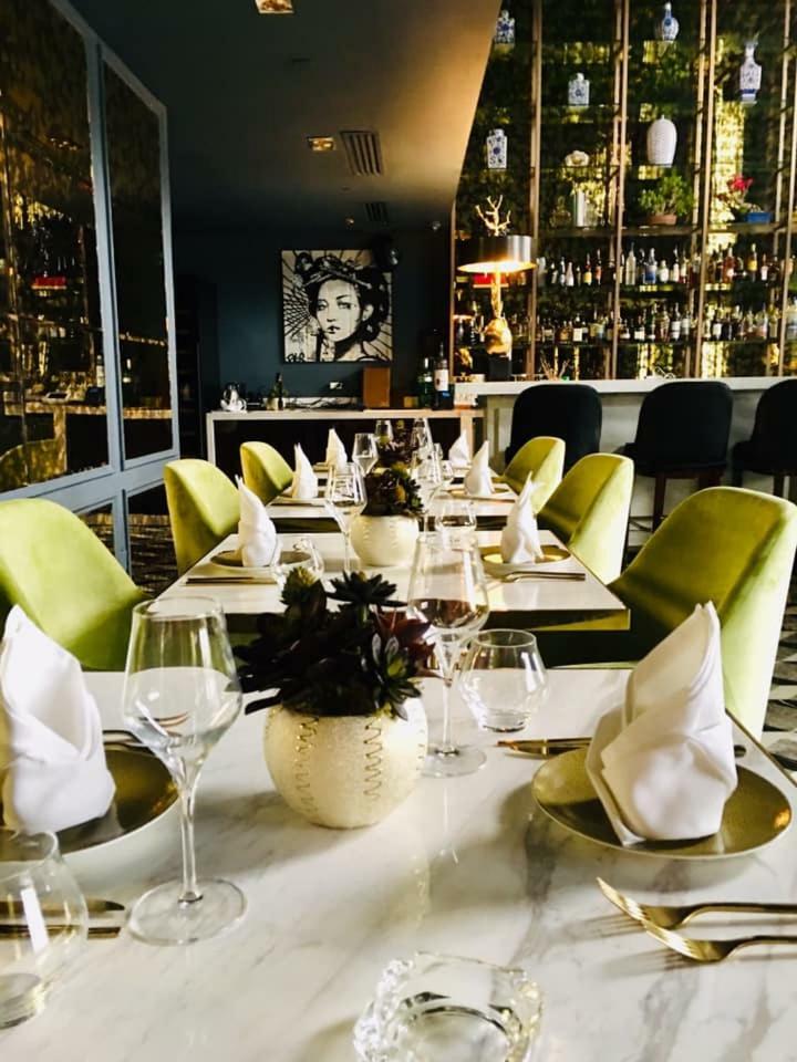 O:Lv Fifty Five Hotel - Adults Only San Juan Bagian luar foto
